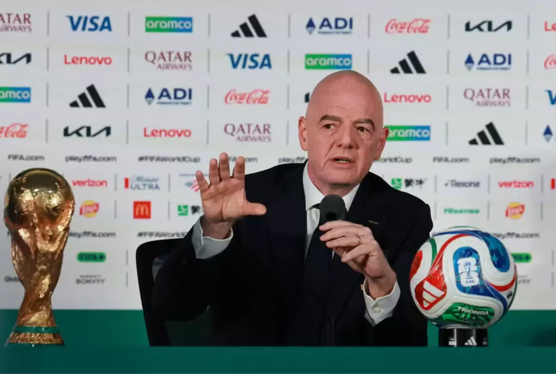 Presidente da Fifa lamenta entrada negada pelos EUA a árbitro da Somália