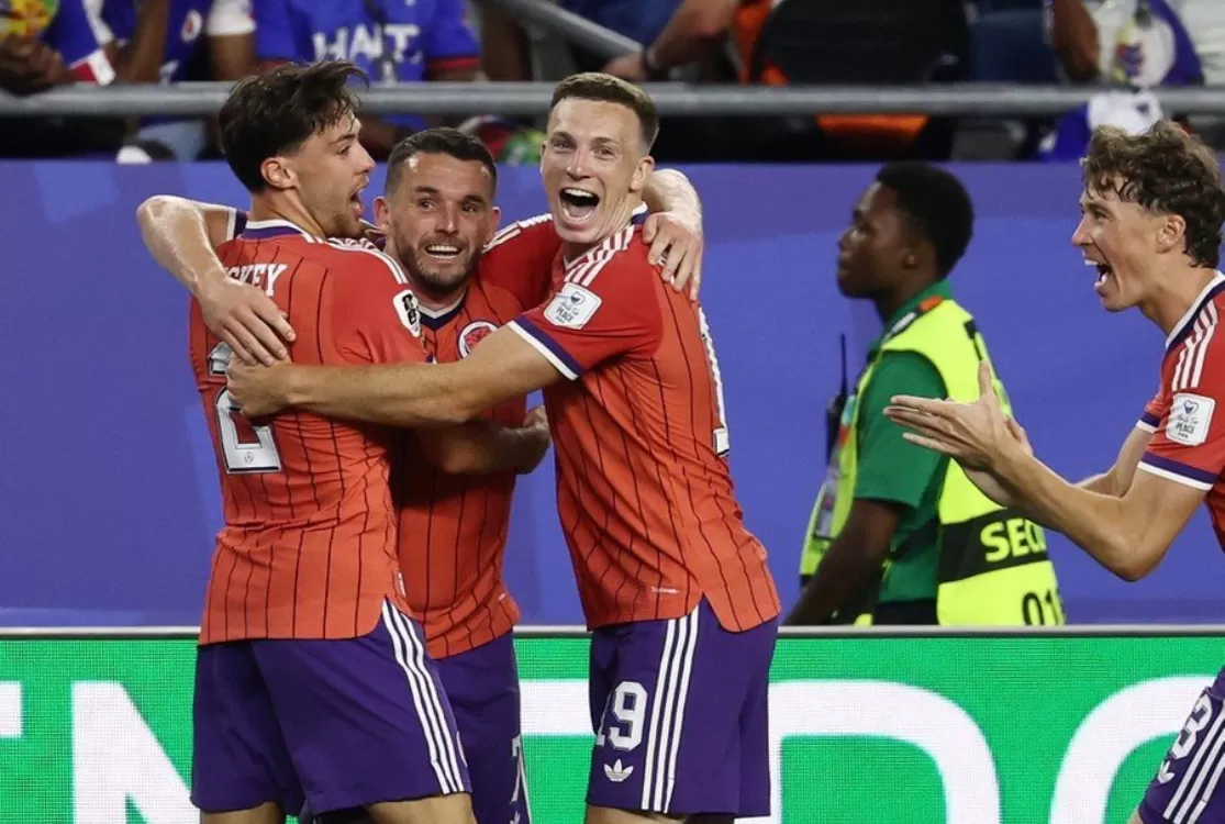 Escócia vence o Haiti por 1 a 0 e assume liderança no grupo do Brasil