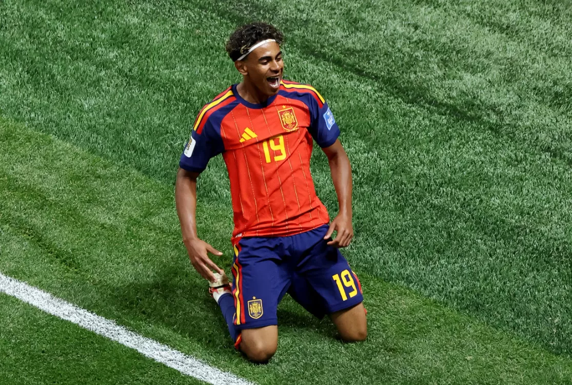 Espanha supera 'trauma' de Vozinha, arrasa Arábia Saudita e encaminha vaga