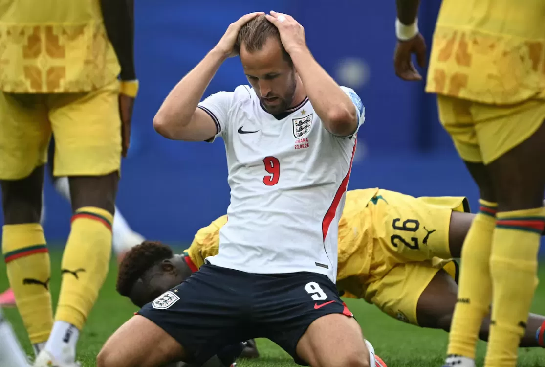 Inglaterra é contida por Gana em empate com gol incrível perdido por Harry Kane