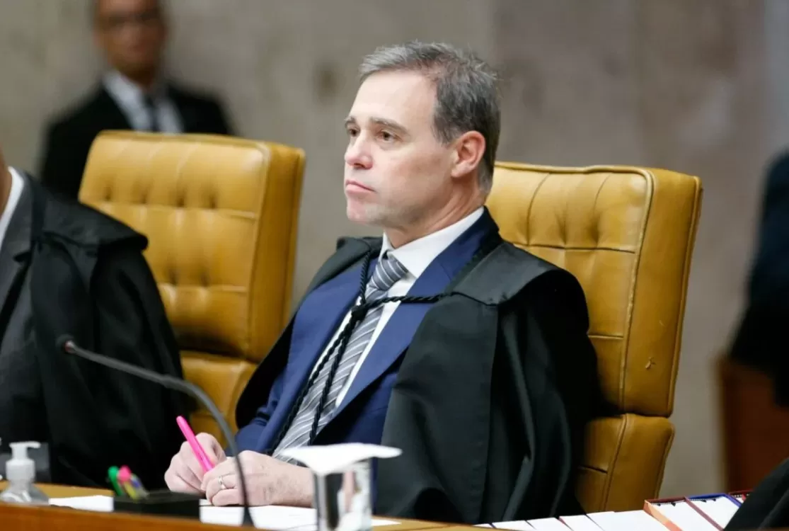 André Mendonça ordena transferência de Daniel Vorcaro para a Papudinha
