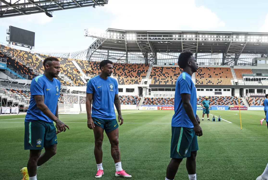 Sob calor em Houston, seleção fecha preparação para enfrentar o Japão
