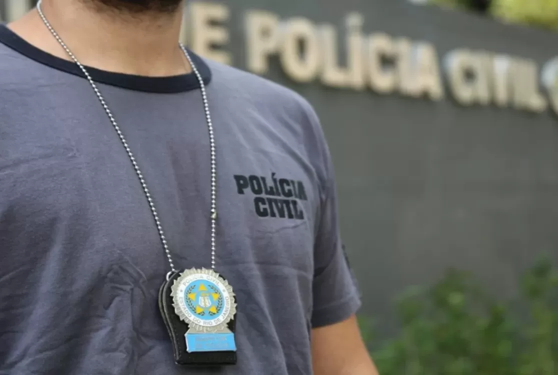 Polícia investiga lista de colégio em que alunas são classificadas por categorias sexuais
