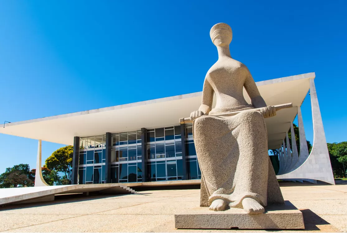 STF conclui julgamento da “revisão da vida toda” no INSS e barra indenizações