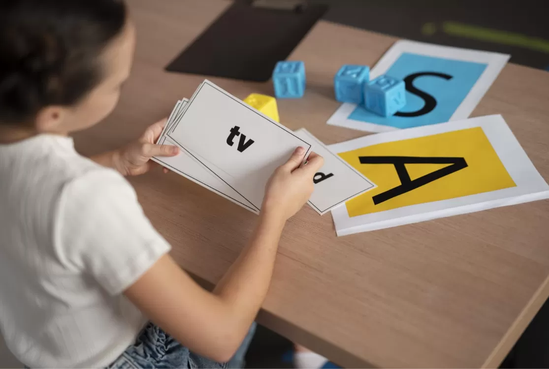 Terapia fonoaudióloga é grande aliada na educação de pessoas disléxicas