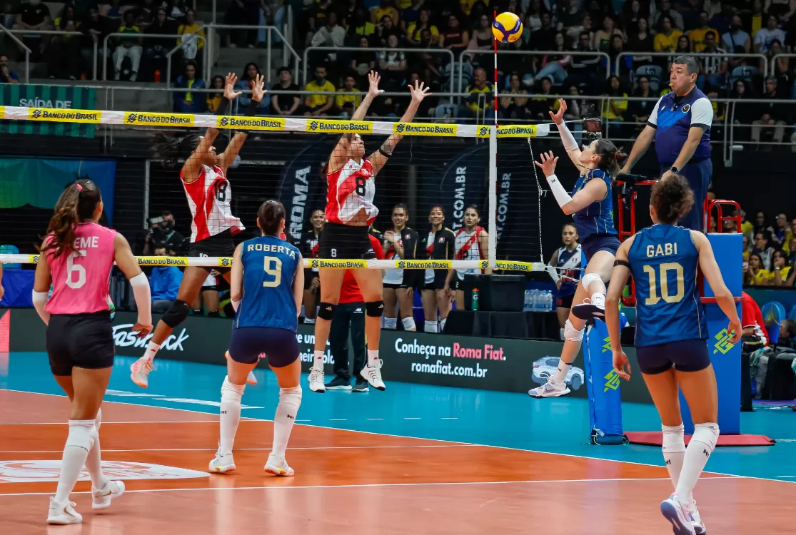 Vôlei feminino do Brasil passa fácil pelo Peru e segue busca por vaga olímpica