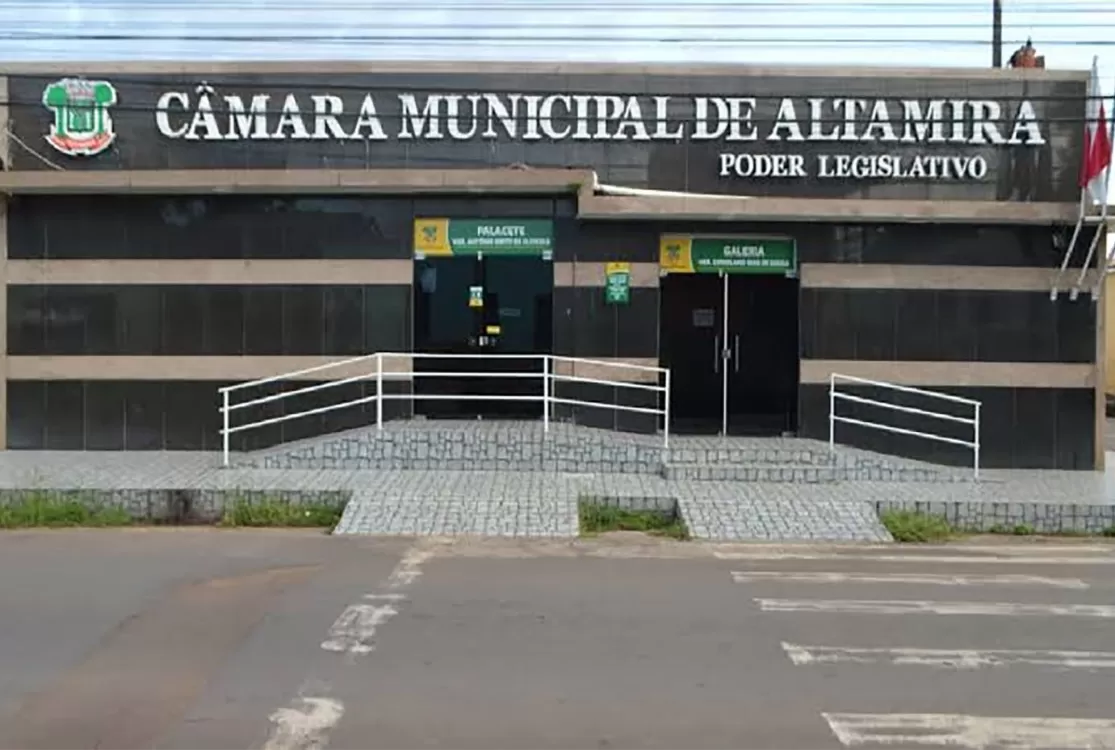 Velório simbólico na Câmara de Altamira; vereadores correm pela sobrevivência