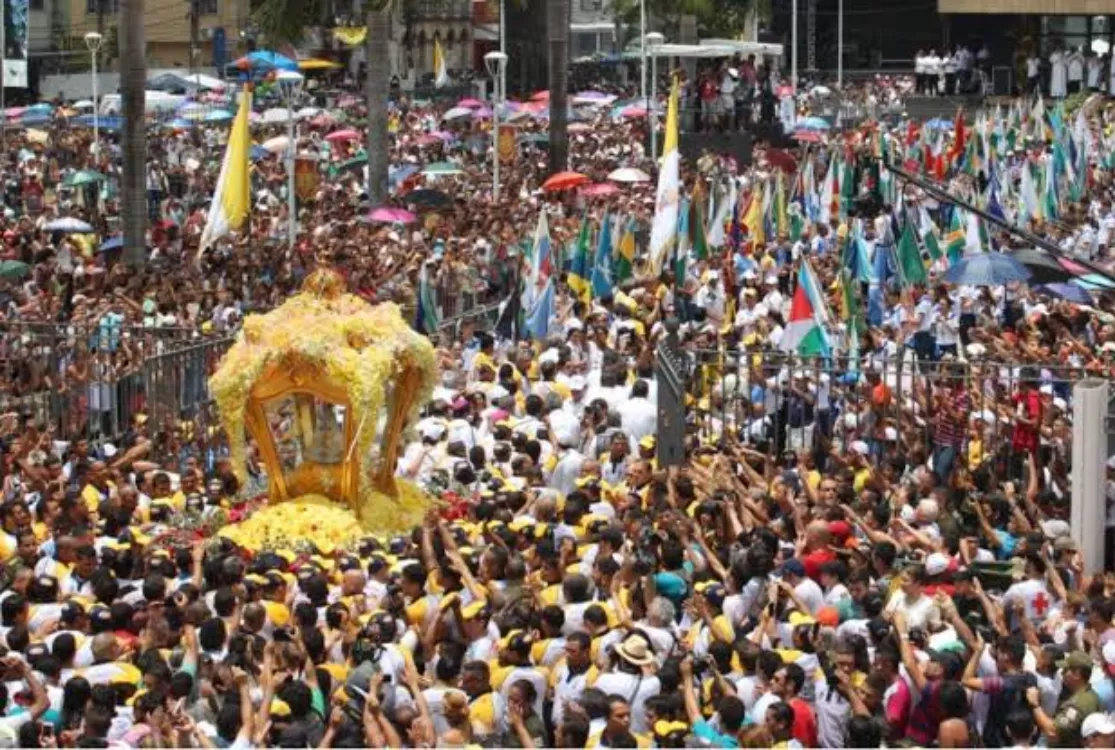 Círio 234 é concluído neste domingo com mar de gente e muitas manifestações de fé